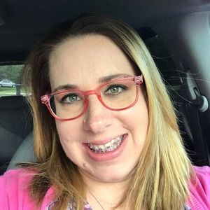 Meet your Posher, Stacy